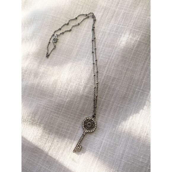 Rhinestone key necklace  - Picture 2 of 3